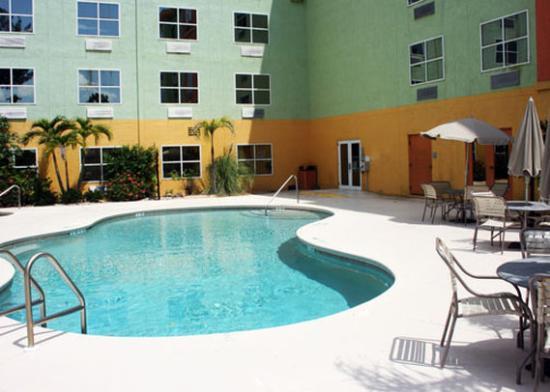 Allure Suites Of Fort Myers Instalações foto